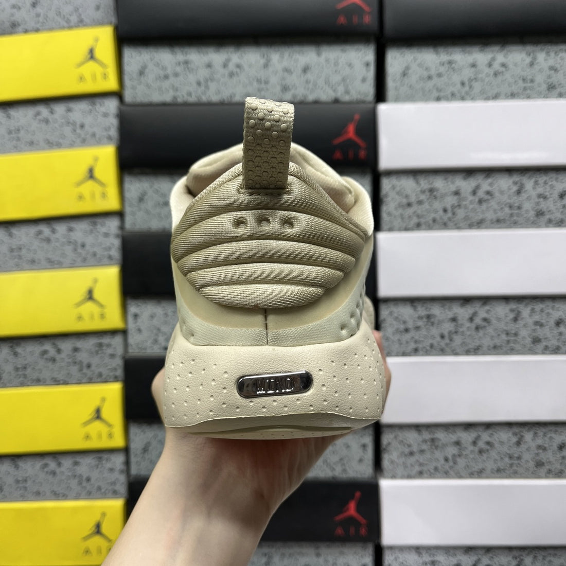Nike Mind 002 Bone