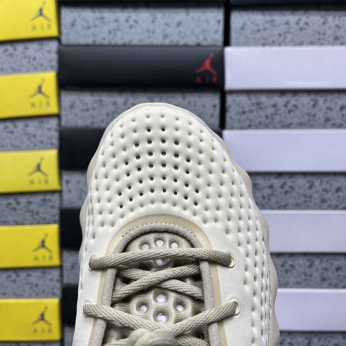 Nike Mind 002 Bone