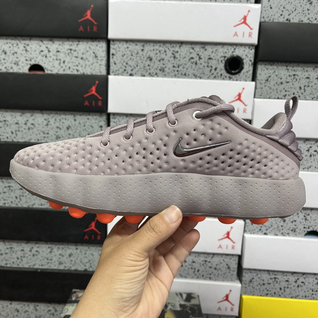 Nike Mind 002 Taupe