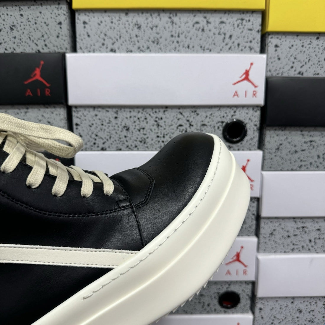Rick Owens Geobasket Bumper Black White