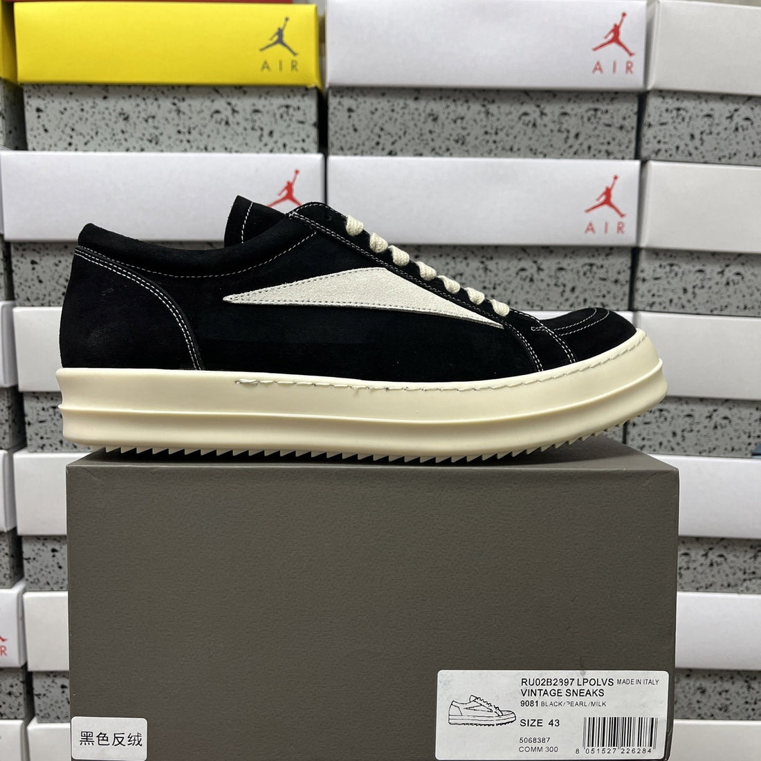 Rick Owens Vintage Low Black Suede Classic