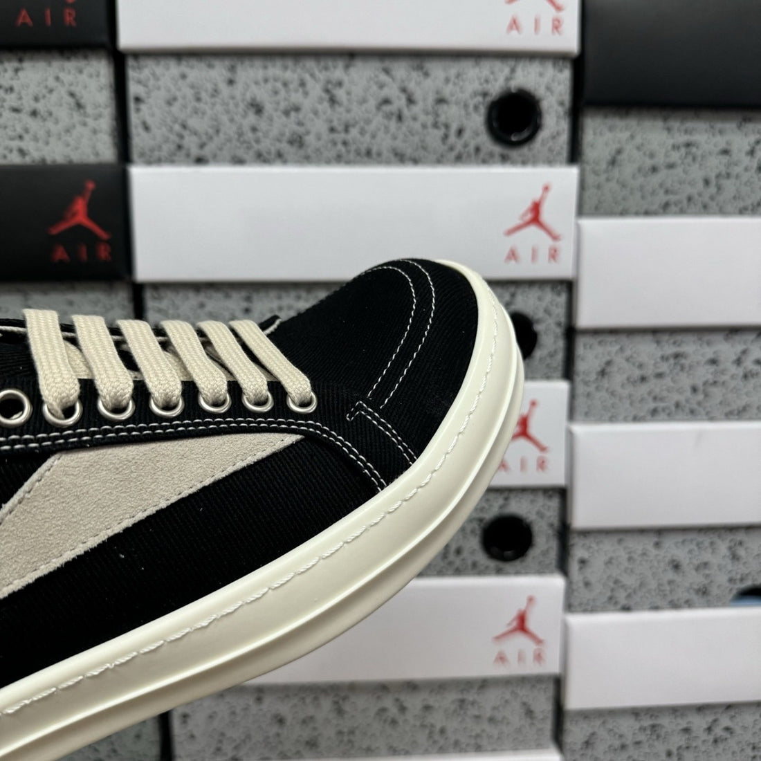 Rick Owens Vintage Low Canvas Black White