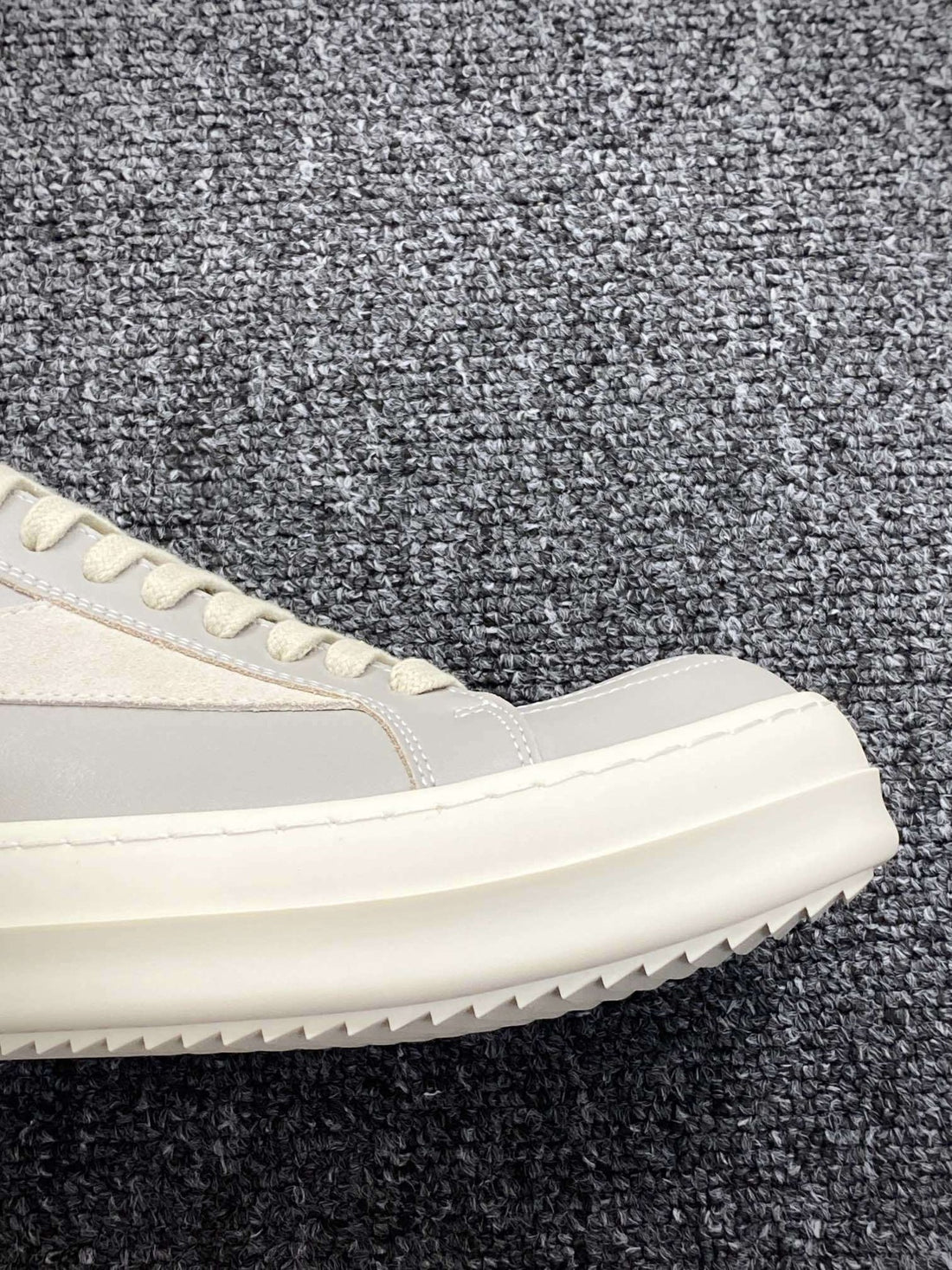 Rick Owens Vintage Low Pearl Grey Suede