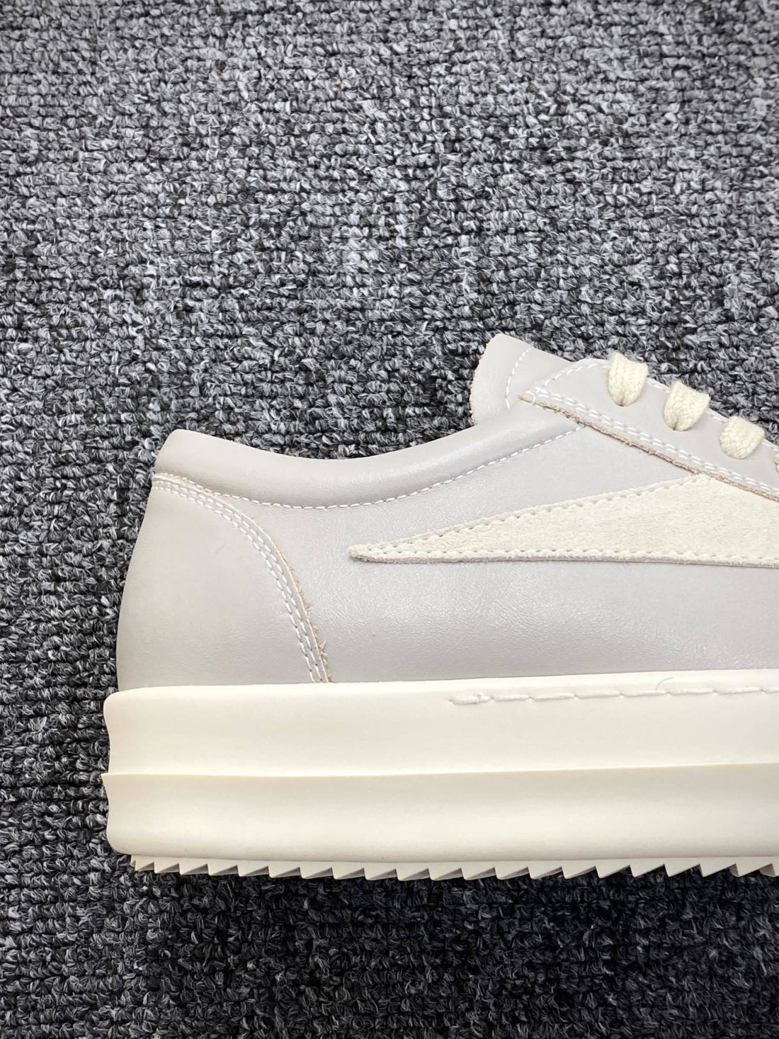 Rick Owens Vintage Low Pearl Grey Suede