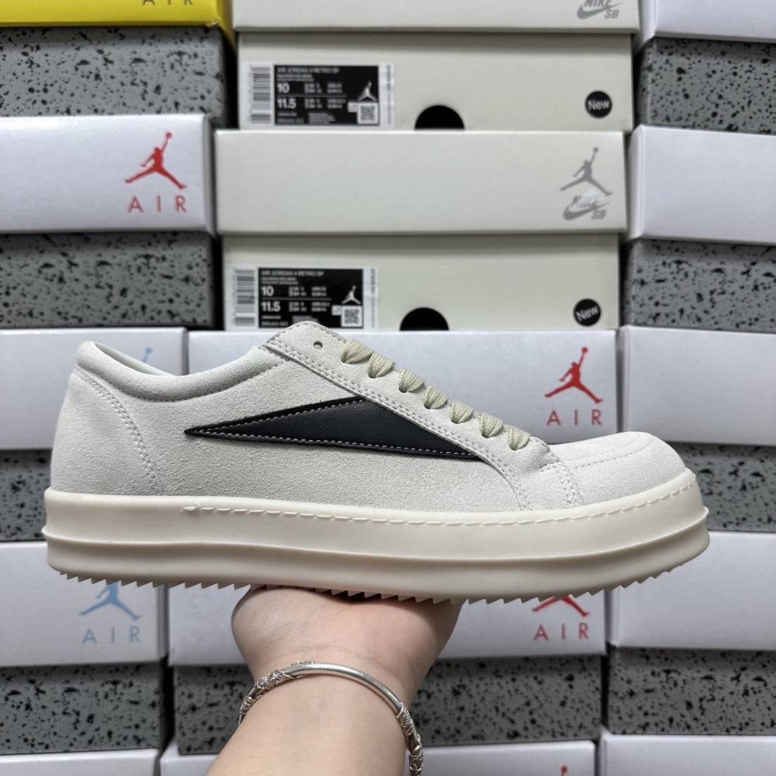 Rick Owens Vintage Low Suede Grey